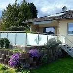 Distelfink Entspannen In Der Mitte Von Deutschland Ferienhaus Gudensberg