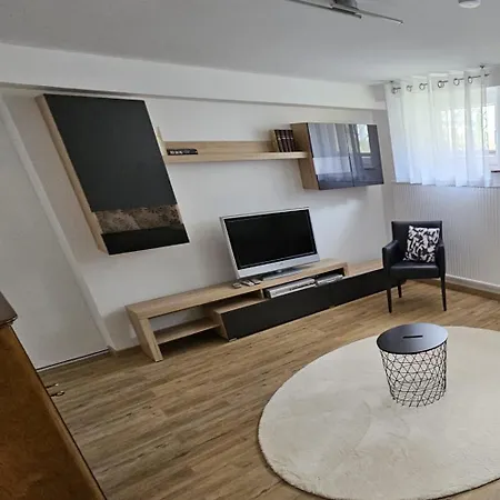 Distelfink Urlaub In Der Mitte Von Deutschland * Gudensberg