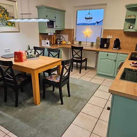 Distelfink Urlaub In Der Mitte Von Deutschland Feriehus Gudensberg